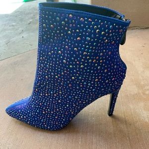 Blue sparkling ankle boots